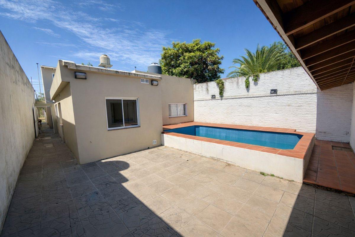 Foto de VENTA CASA 4 AMBIENTES ADROGUE + DEPARTAMENTO 4 AM, imagen 4