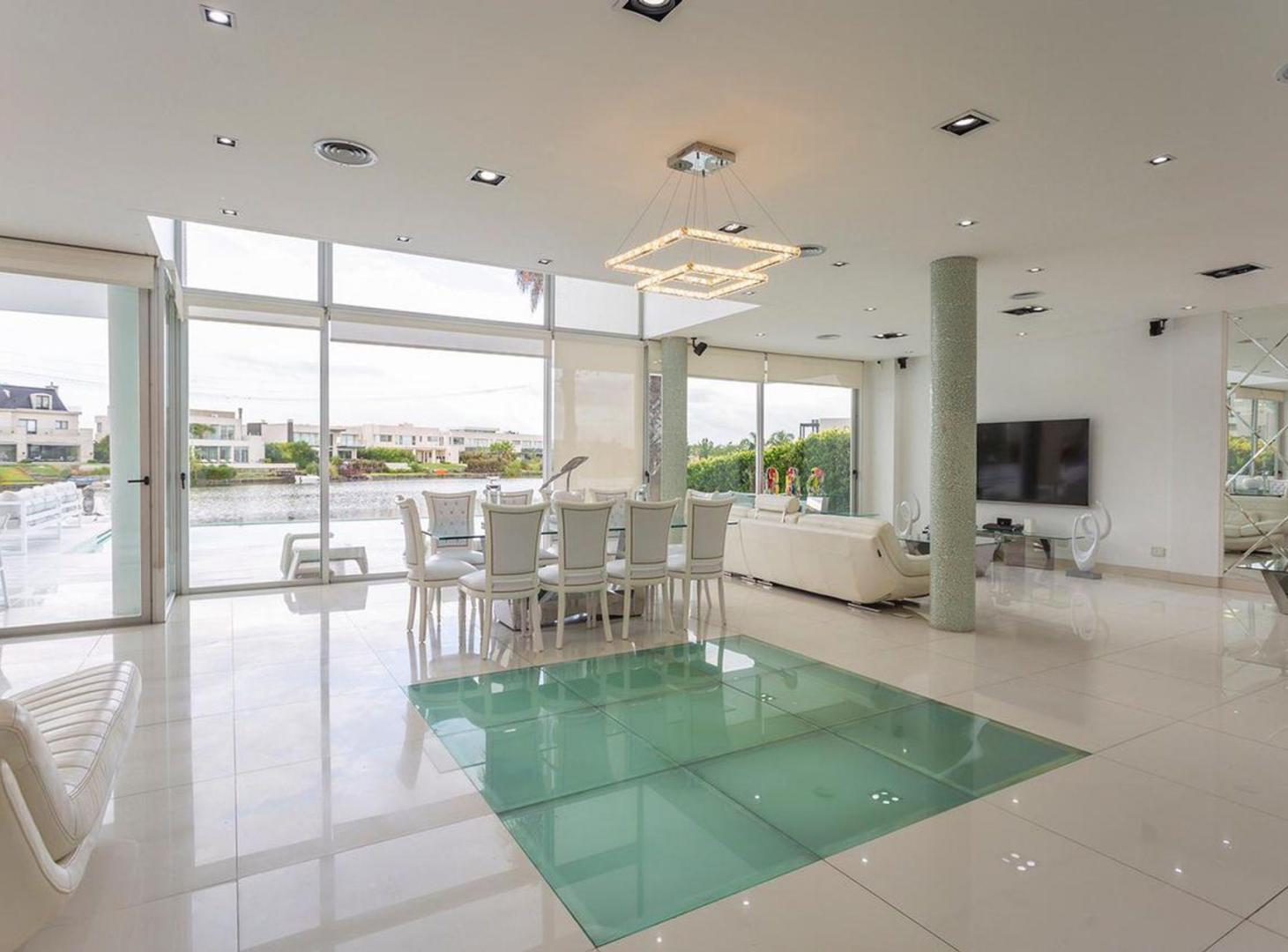 Foto de Venta Casa a la Laguna Nuevo Quilmes con Piscina, imagen 1