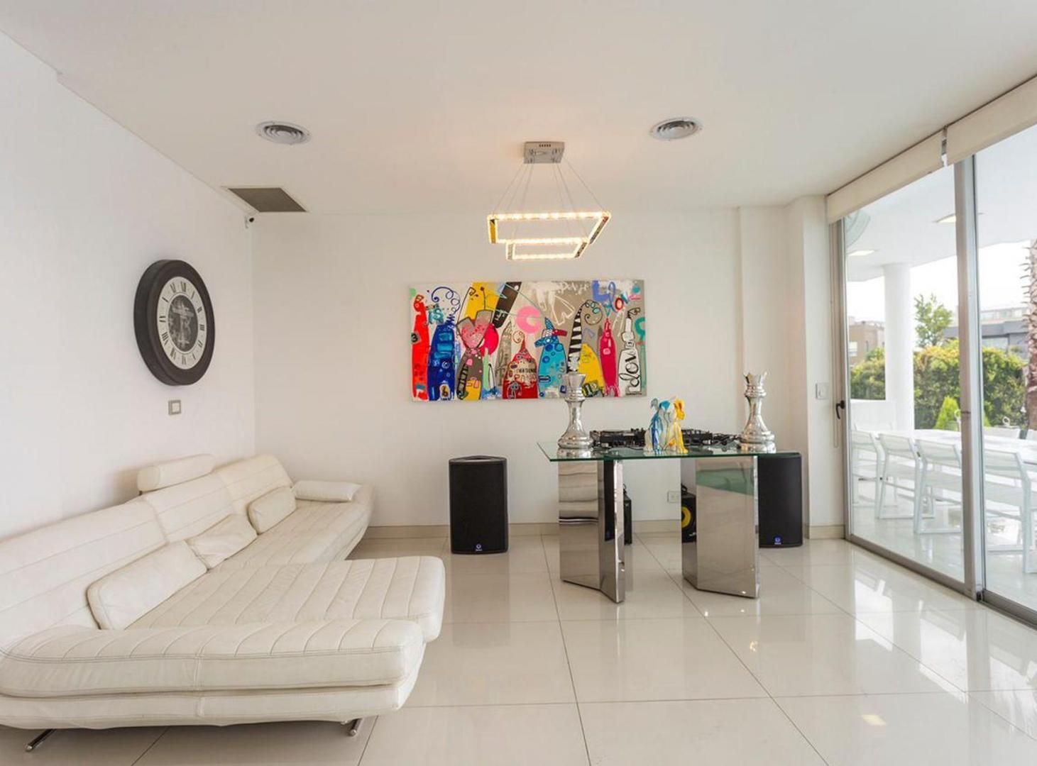 Foto de Venta Casa a la Laguna Nuevo Quilmes con Piscina, imagen 5