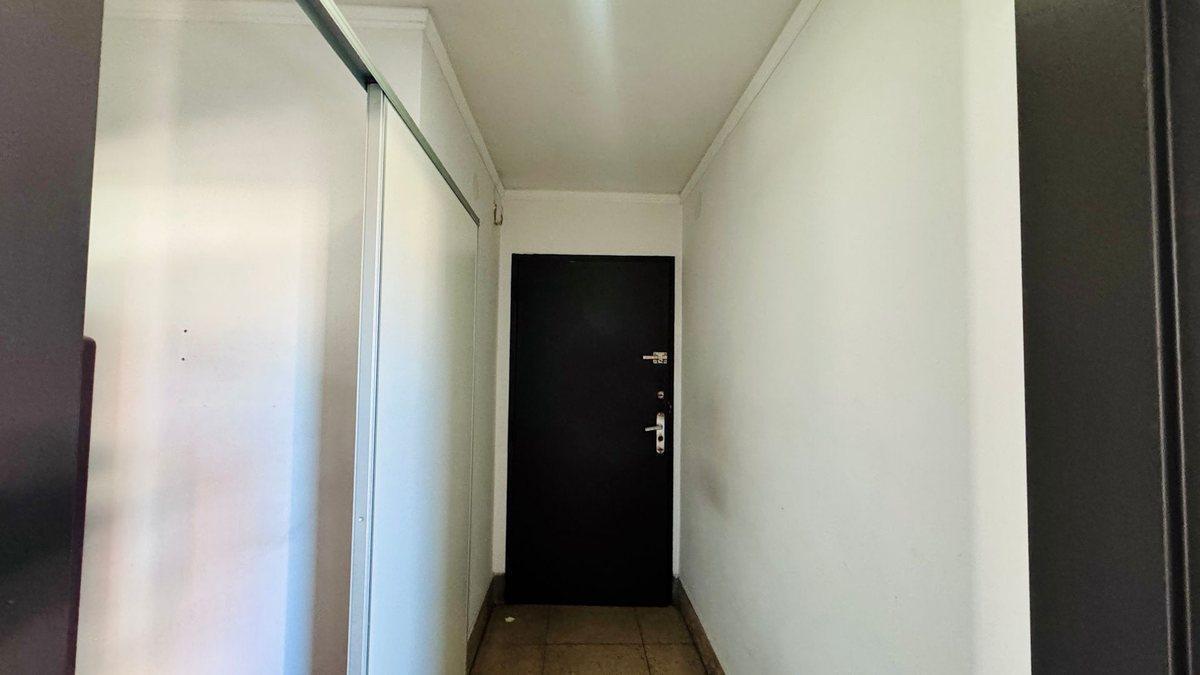 Foto de VENTA OFICINA ALSINA, imagen 4