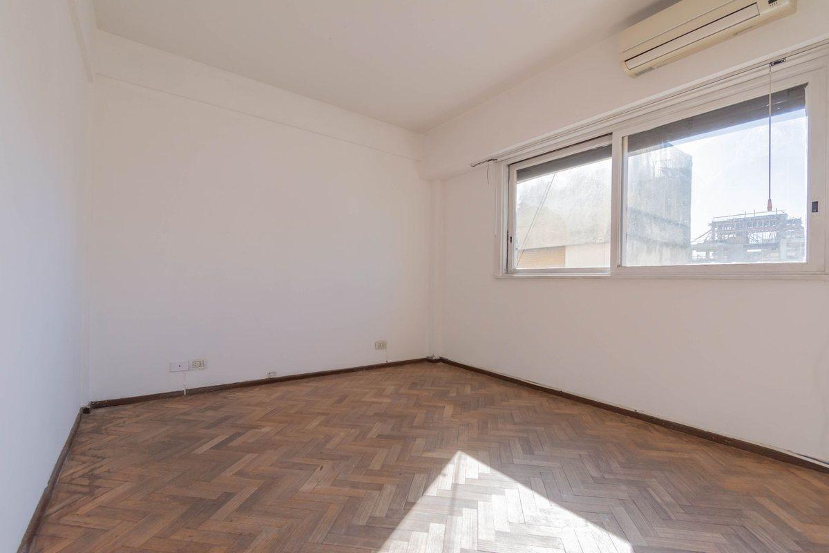 Foto de VENTA DEPTO 3 AMBIENTES CON BAULERA CABALLITO, imagen 4