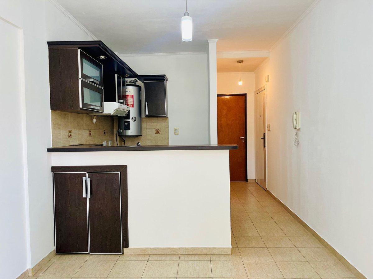 Foto de VENTA DOS AMBIENTES CON BALCON EN LOMAS DE ZAMORA, imagen 1