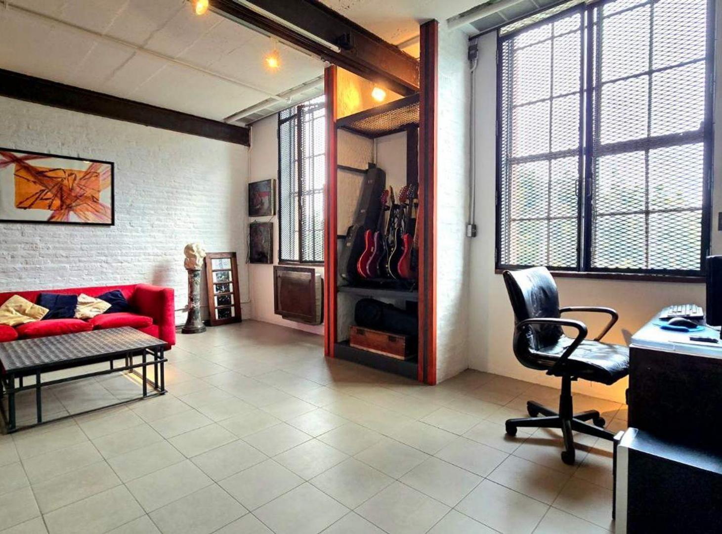 Foto de Loft 3amb. con patio en los Silos de Dorrego, imagen 1