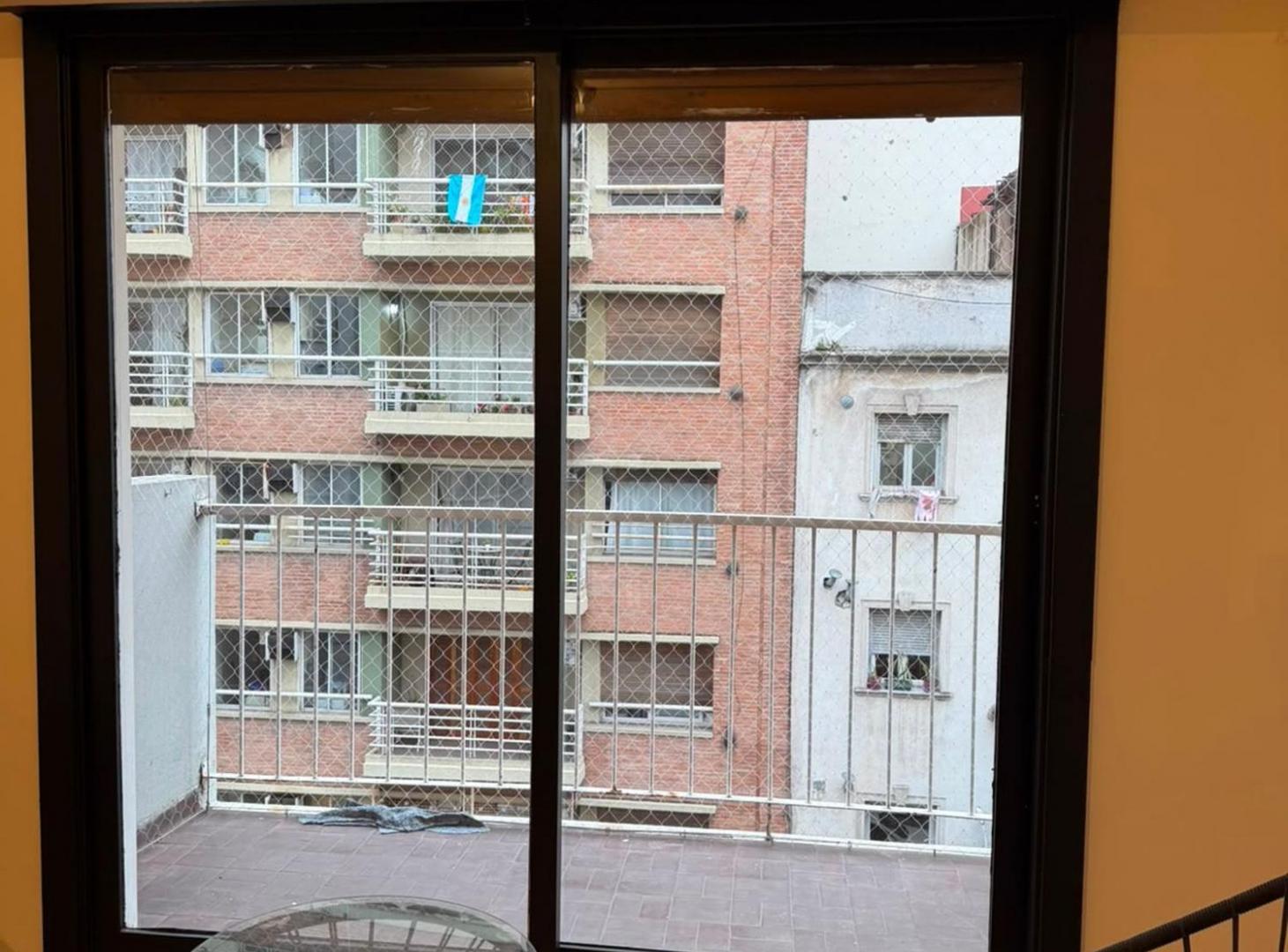 Foto de PALERMO 2 AMB FRENTE BALCON ZONA UNIVERSIDAD, imagen 3