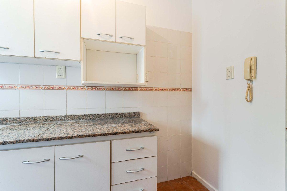 Foto de VENTA DEPARTAMENTO 2 AMB C/BALCON ALMAGRO, imagen 4
