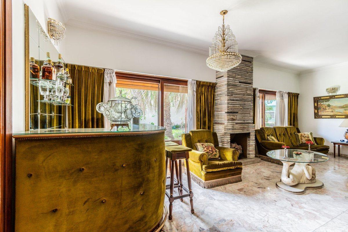 Foto de VENTA CASA EN QUILMES – PARQUE, QUINCHO Y COCHERA, imagen 2