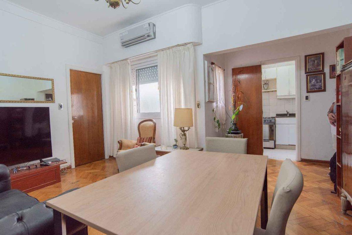 Foto de Venta 2 Ambientes Caballito con Baulera, imagen 2