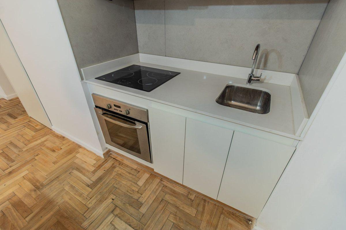 Foto de VENTA DOS AMBIENTES REFACCIONADO CON PATIO, imagen 1