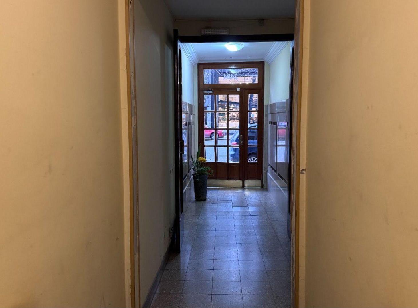 Foto de DEPARTAMENTO EN VENTA DE 3 AMBIENTES EN BALVANERA, imagen 2