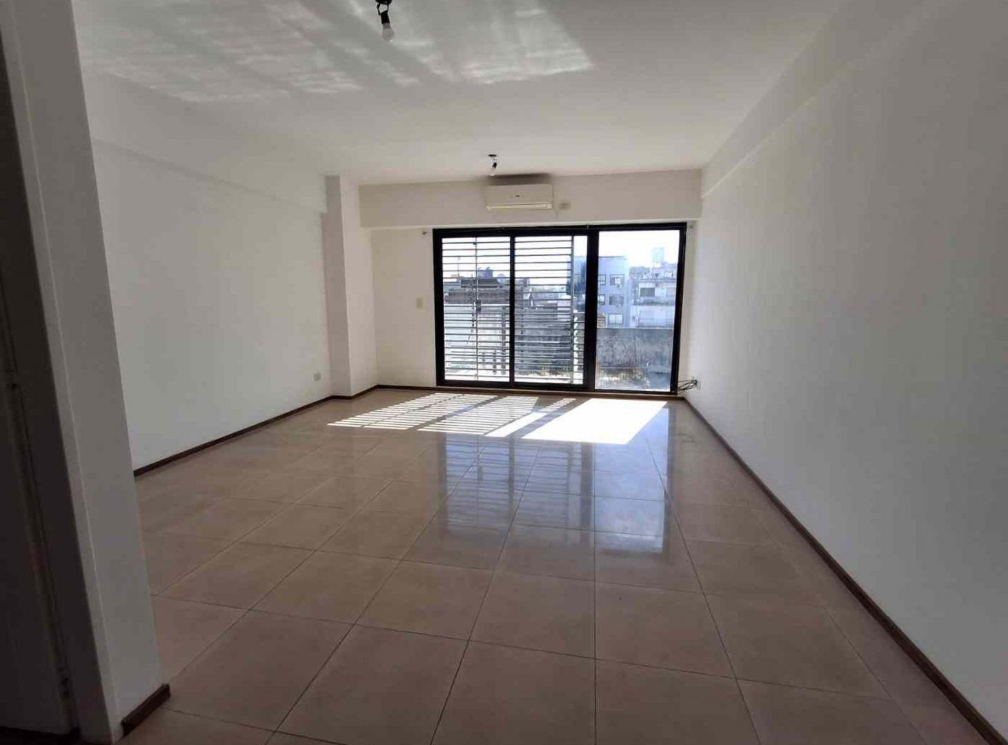 Foto de Venta Monoambiente - Guardacoche - Villa Urquiza, imagen 1