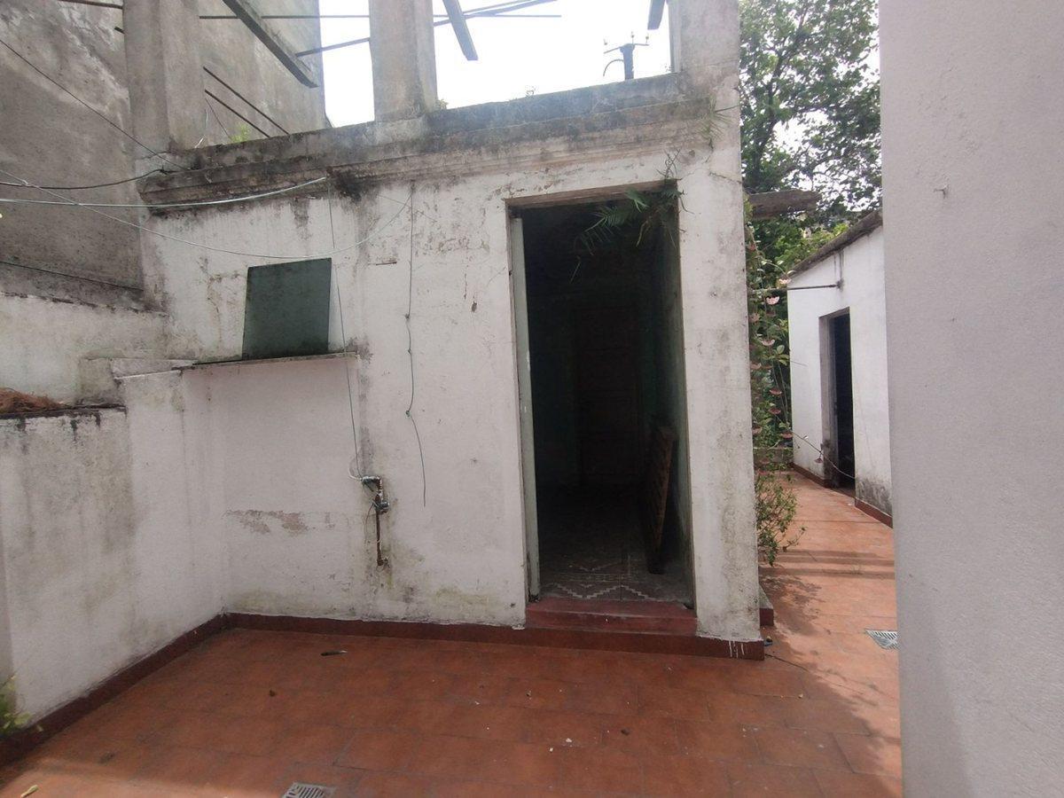 Foto de Casa c/galpón , Venta, Lugano, imagen 2