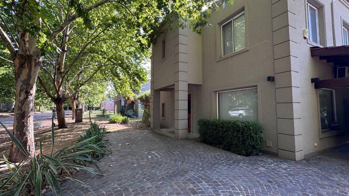Foto de VENTA CASA 7 AMBIENTES BARRIO SAUSALITO PILAR, imagen 5
