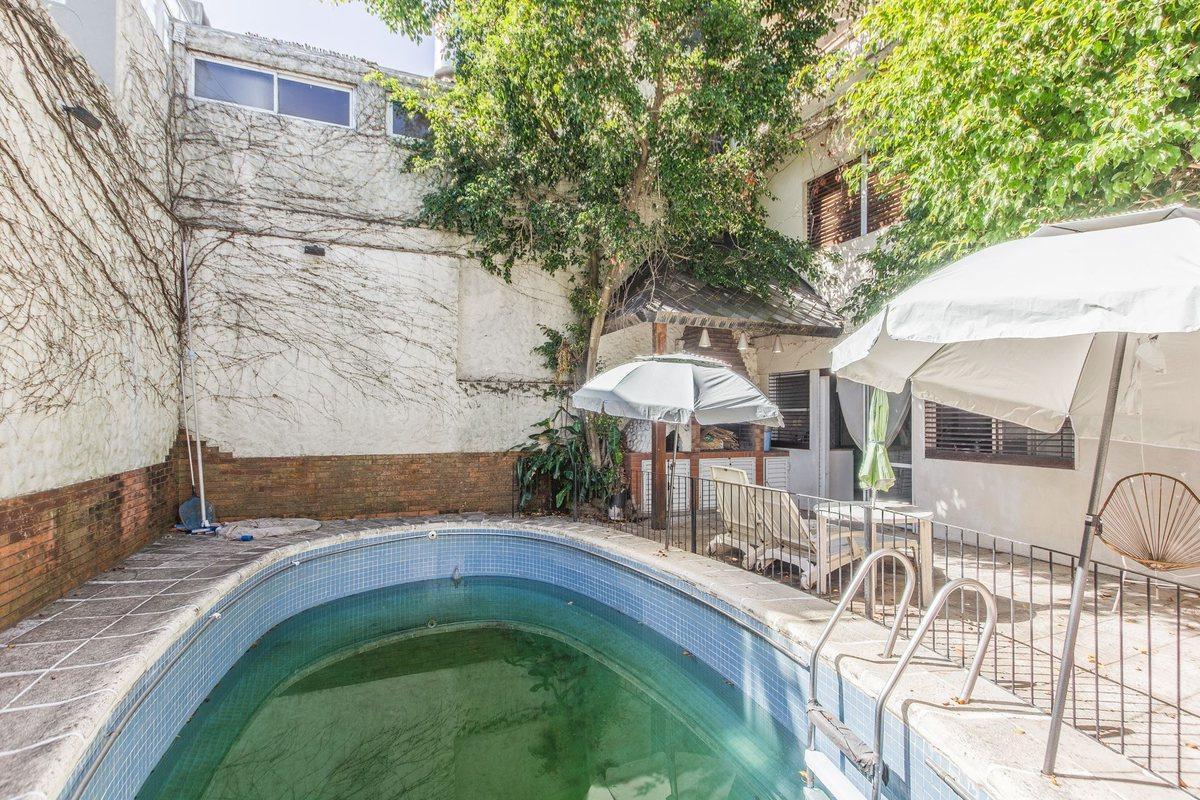 Foto de Venta casa en Belgrano/Nuñez con pileta y cochera, imagen 3