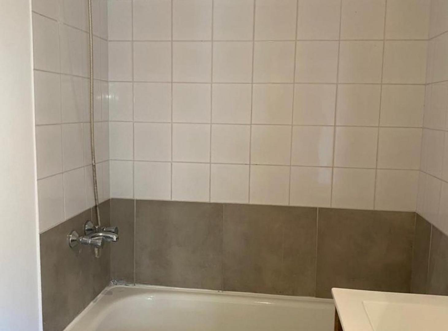 Foto de Alquiler Monoambiente dividido 44m2+Patio+Balcón, imagen 1