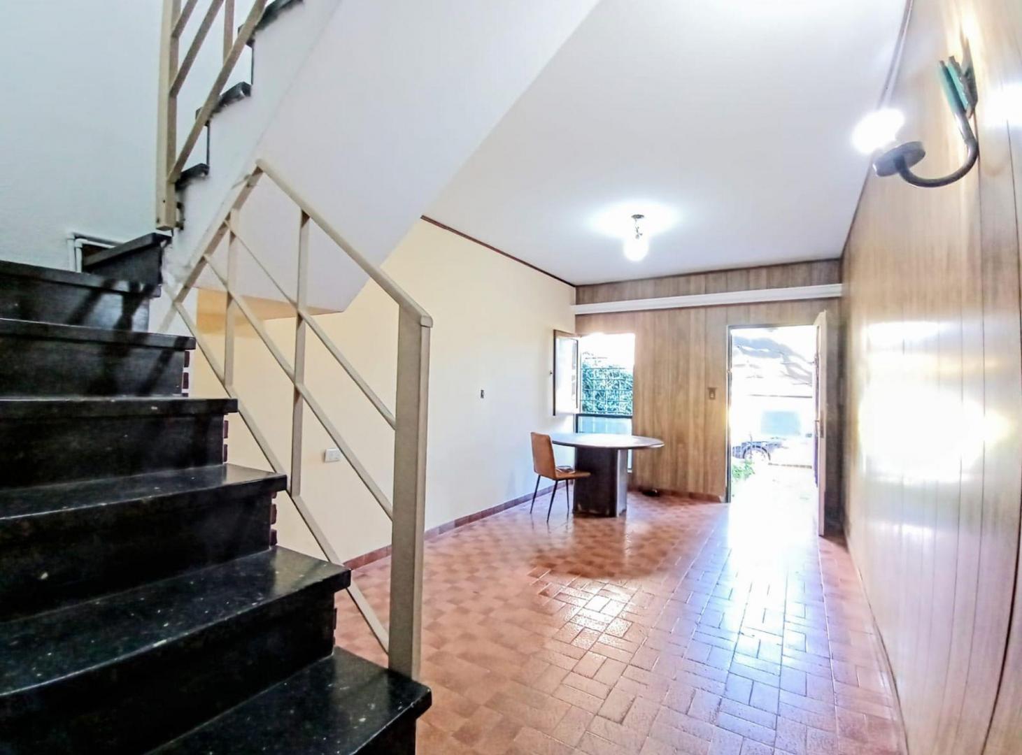 Foto de VENTA DEPARTAMENTO DUPLEX 3 AMB EN WILDE COCHERA, imagen 1
