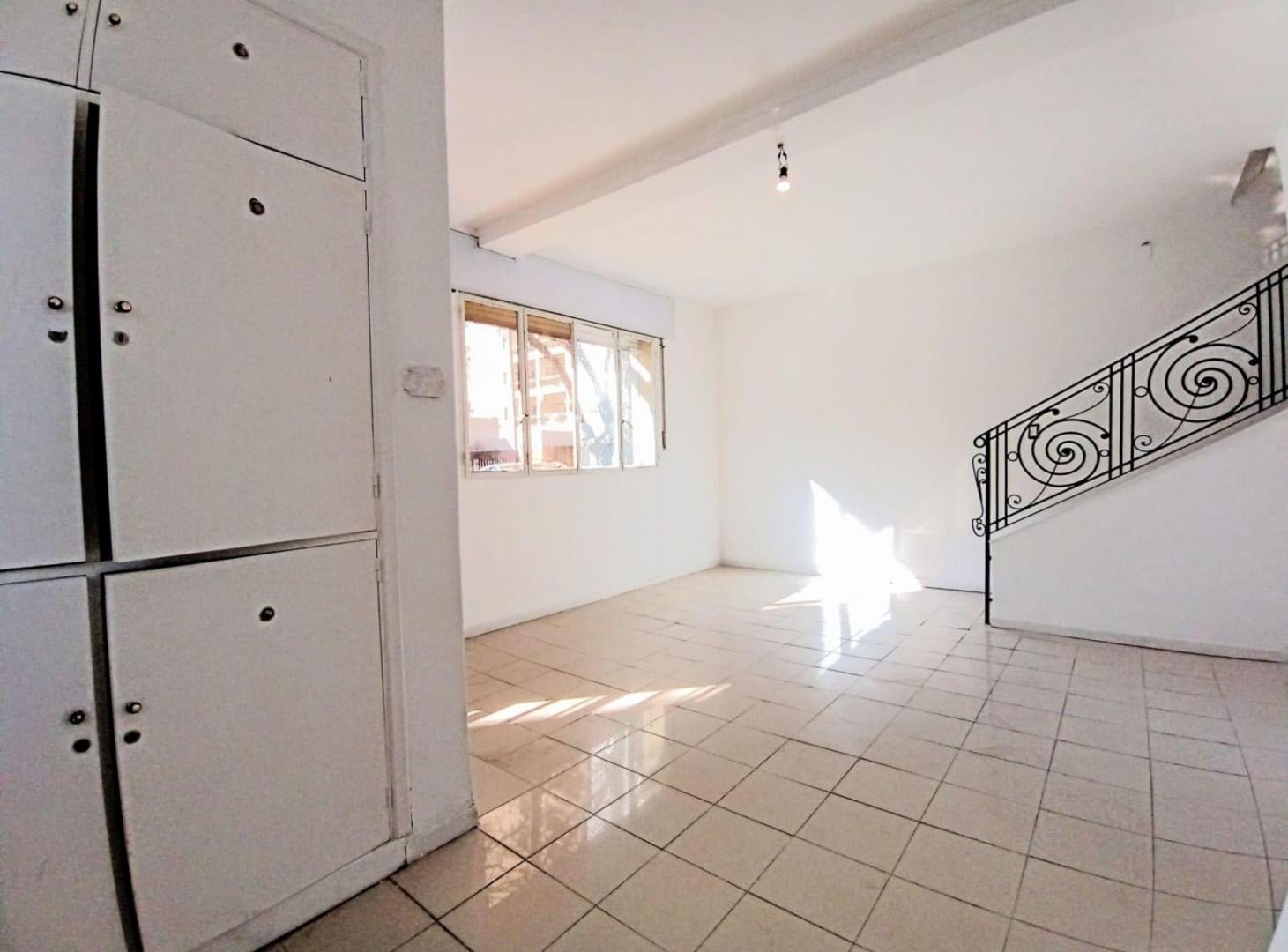 Foto de VENTA CASA 7 AMBIENTES EN LA PLATA COCHERA TERRAZA, imagen 1