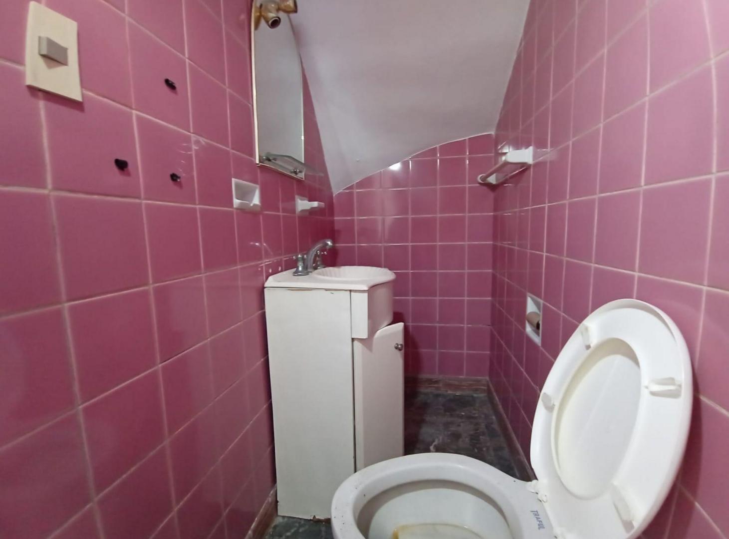 Foto de VENTA CASA 7 AMBIENTES EN LA PLATA COCHERA TERRAZA, imagen 4