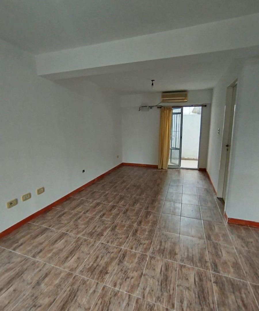 Foto de VENTA PH. Monoambiente C/cochera Castelar N. !!!!!, imagen 1