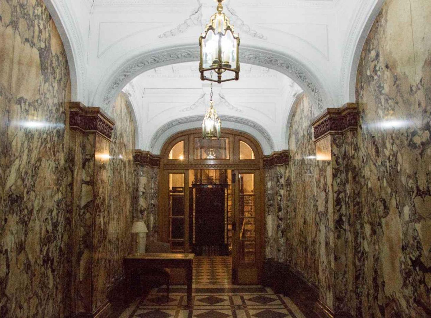 Foto de VENTA DEPTO 2 AMBIENTES EDIFICIO HISTORICO RETIRO, imagen 3