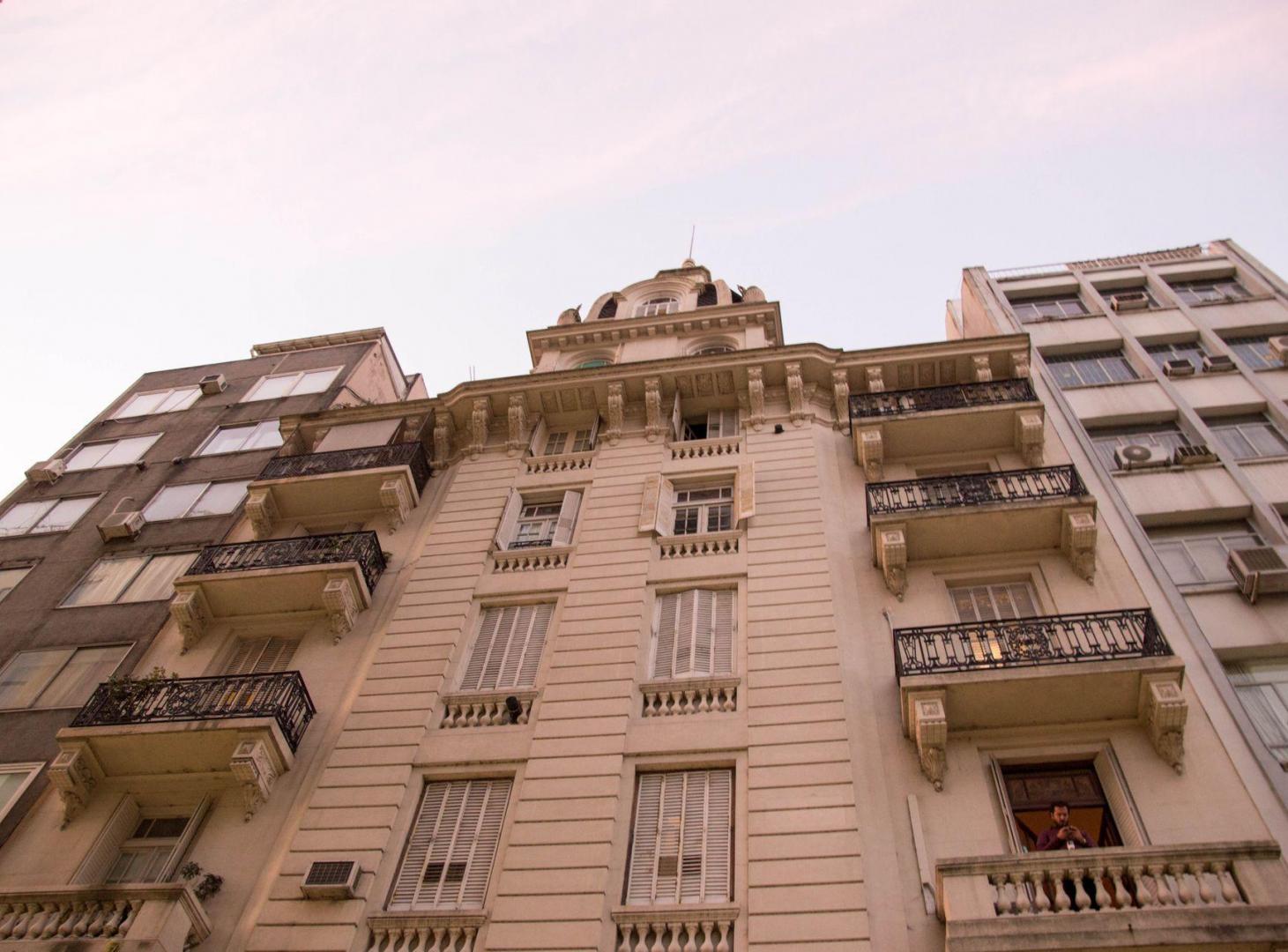 Foto de VENTA DEPTO 2 AMBIENTES EDIFICIO HISTORICO RETIRO, imagen 1