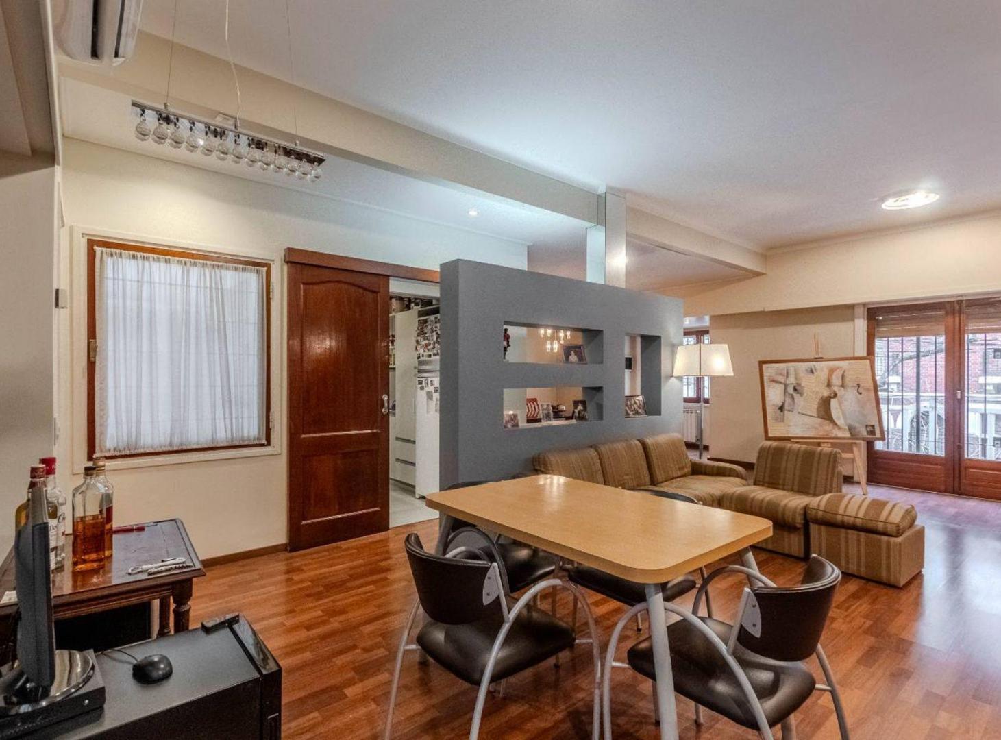 Foto de Venta Ph de 9 ambientes en Venta en Caballito, imagen 1