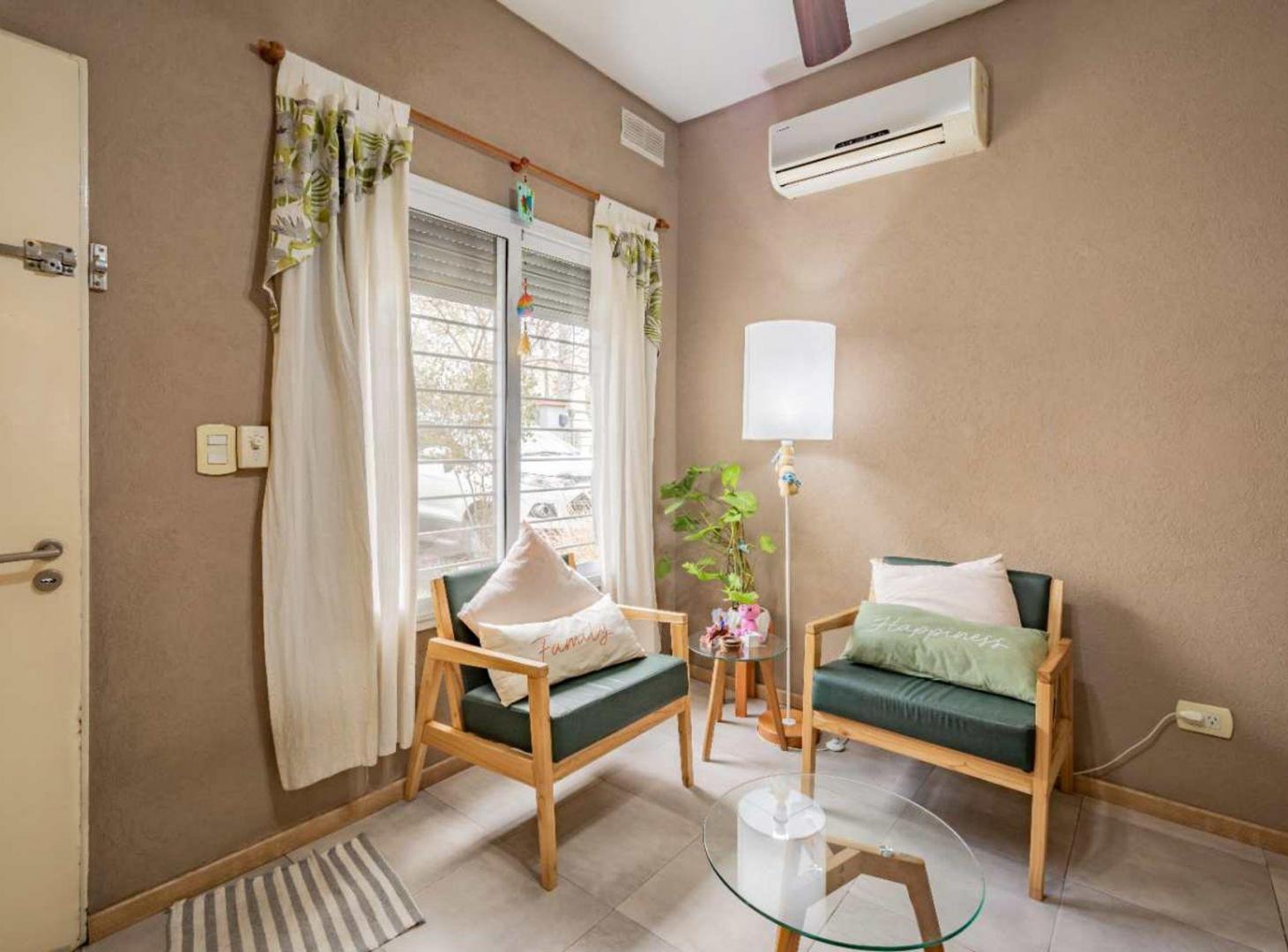 Foto de VENTA PH 3 AMBIENTES CON JARDIN Y COCHERA CASTELAR, imagen 3
