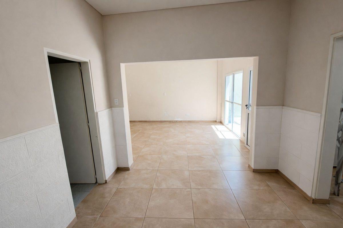 Foto de VENTA CASA 4 AMBIENTES ADROGUE + DEPARTAMENTO 4 AM, imagen 5