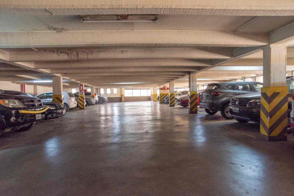 Foto de Venta Cochera en Barrio Norte, imagen 5