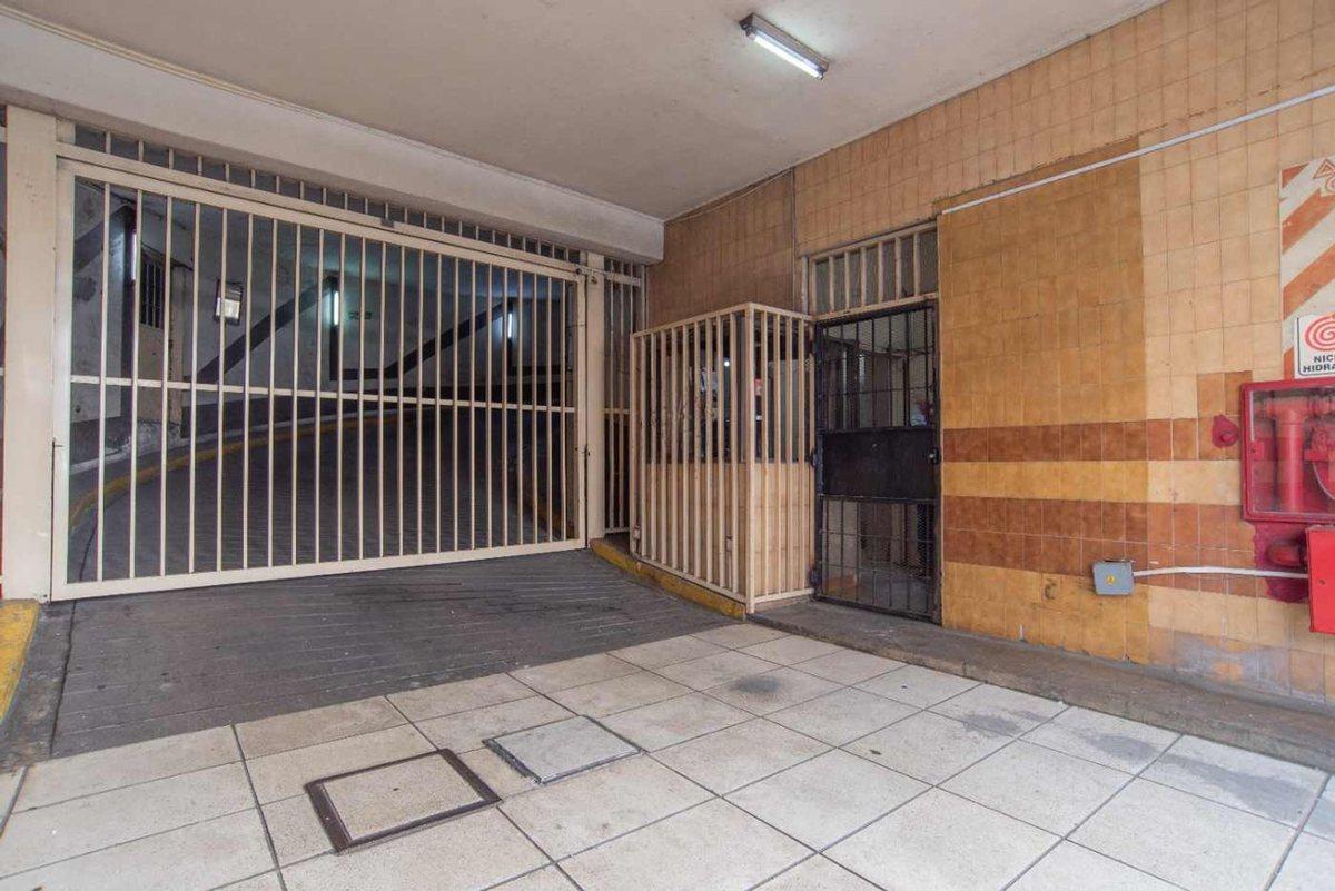 Foto de Venta Cochera en Barrio Norte, imagen 2