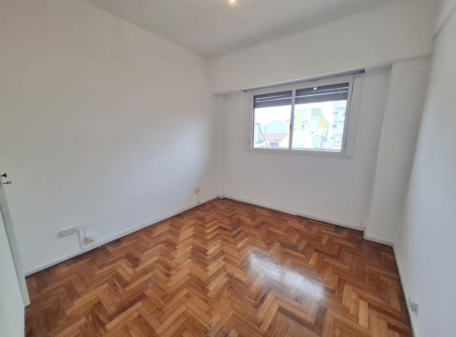 Foto de Saavedra-2 ambientes con balcón y mucha luz, imagen 3