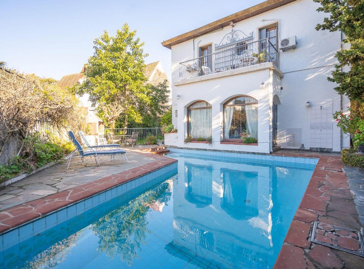 Foto de CASA EN LA LUCILA | 655 M² + PARQUE + PILETA, imagen 2