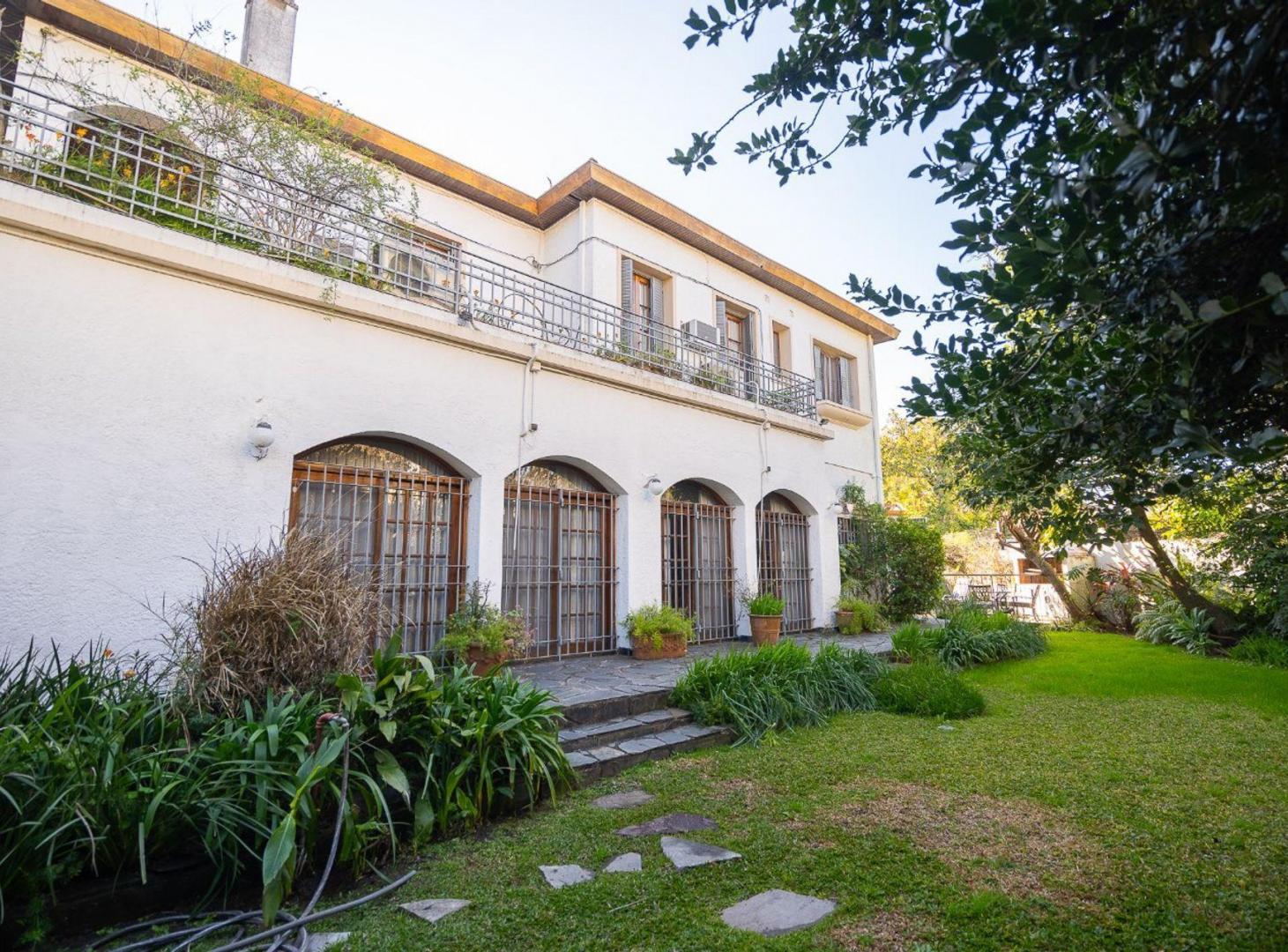 Foto de CASA EN LA LUCILA | 655 M² + PARQUE + PILETA, imagen 1