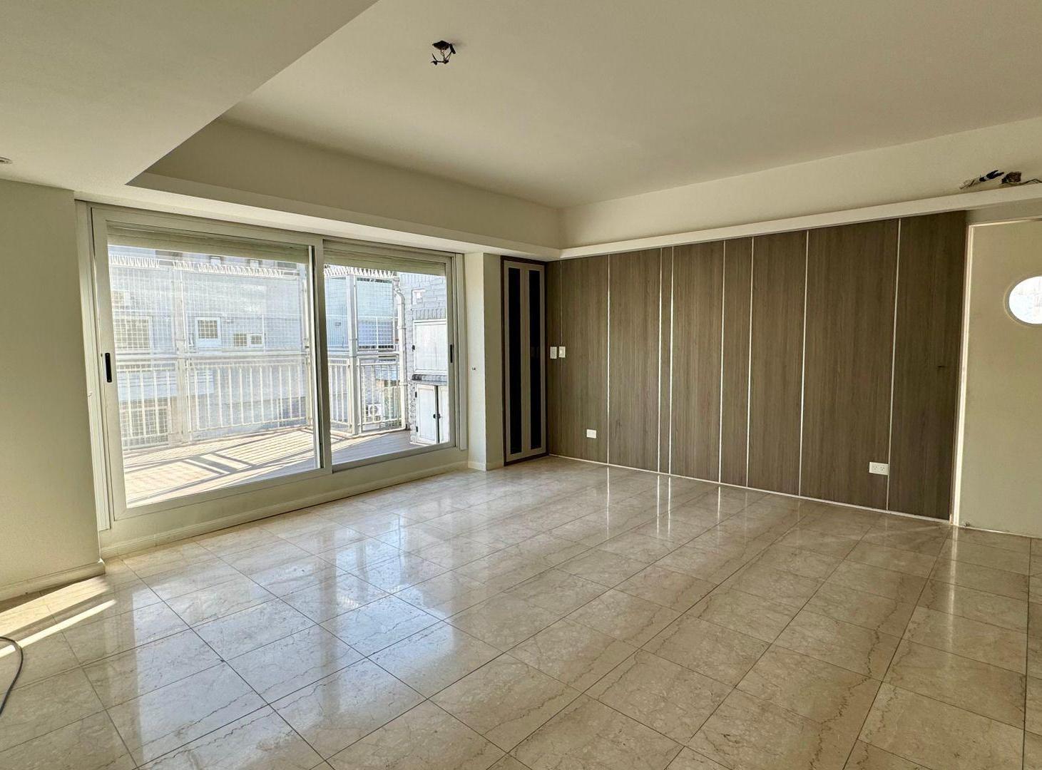 Foto de HERMOSO 3 AMB C/DEPENDENCIA Y TERRAZA CON PARRILLA, imagen 4