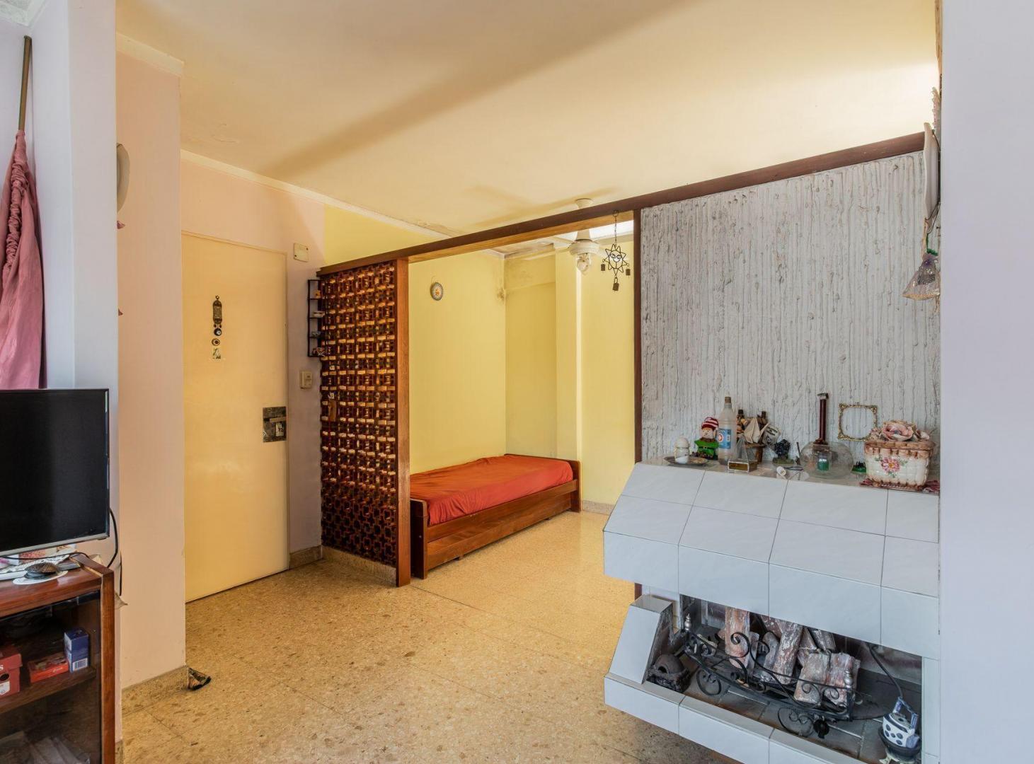 Foto de VENTA DOS AMB CON PATIO SIN EXPENSAS P. AVELLANEDA, imagen 5