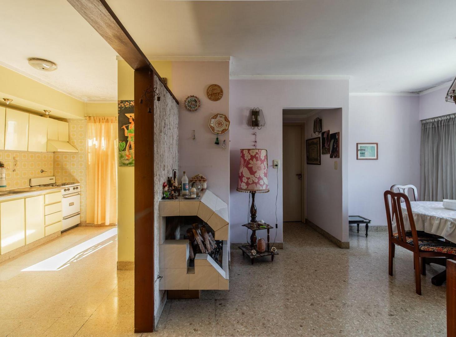 Foto de VENTA DOS AMB CON PATIO SIN EXPENSAS P. AVELLANEDA, imagen 2