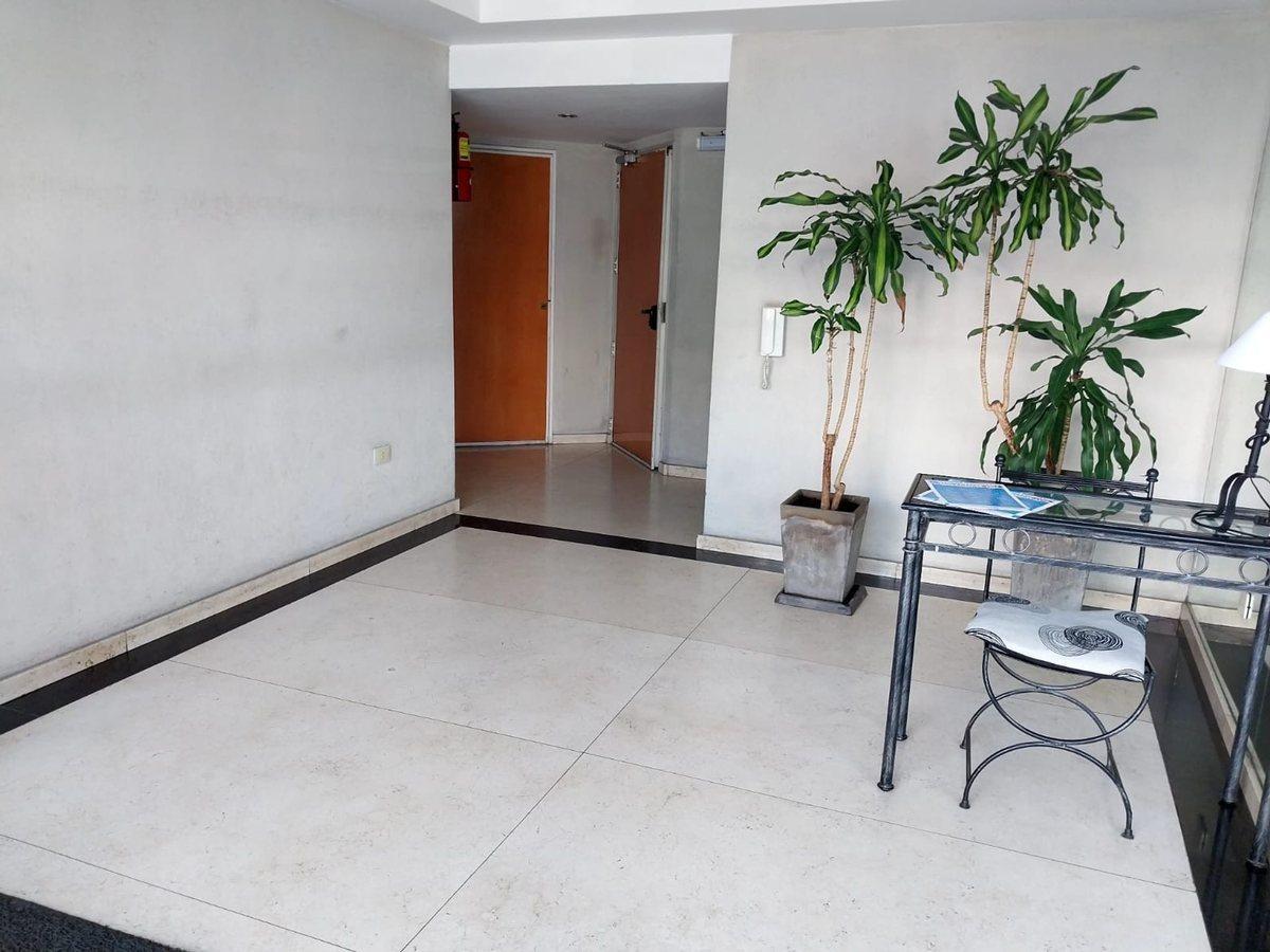 Foto de VILLA URQUIZA 3 AMBIENTES AL FRENTE BALCON Y PATIO, imagen 2