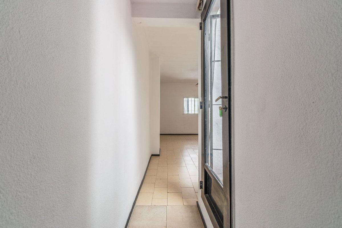 Foto de VENTA DEPARTAMENTO DOS AMBIENTES ZONA FACULTADES, imagen 2