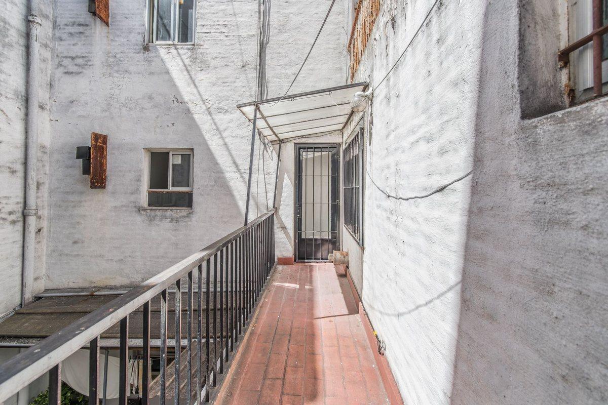 Foto de VENTA DEPARTAMENTO DOS AMBIENTES ZONA FACULTADES, imagen 4