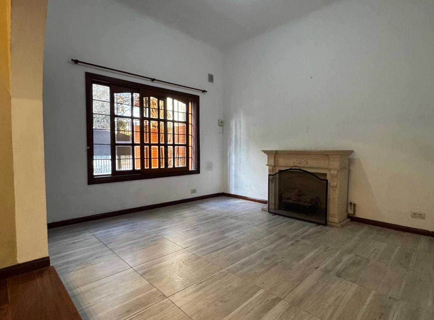 Foto de Venta casa 4 ambientes con pileta LLavallol, imagen 4