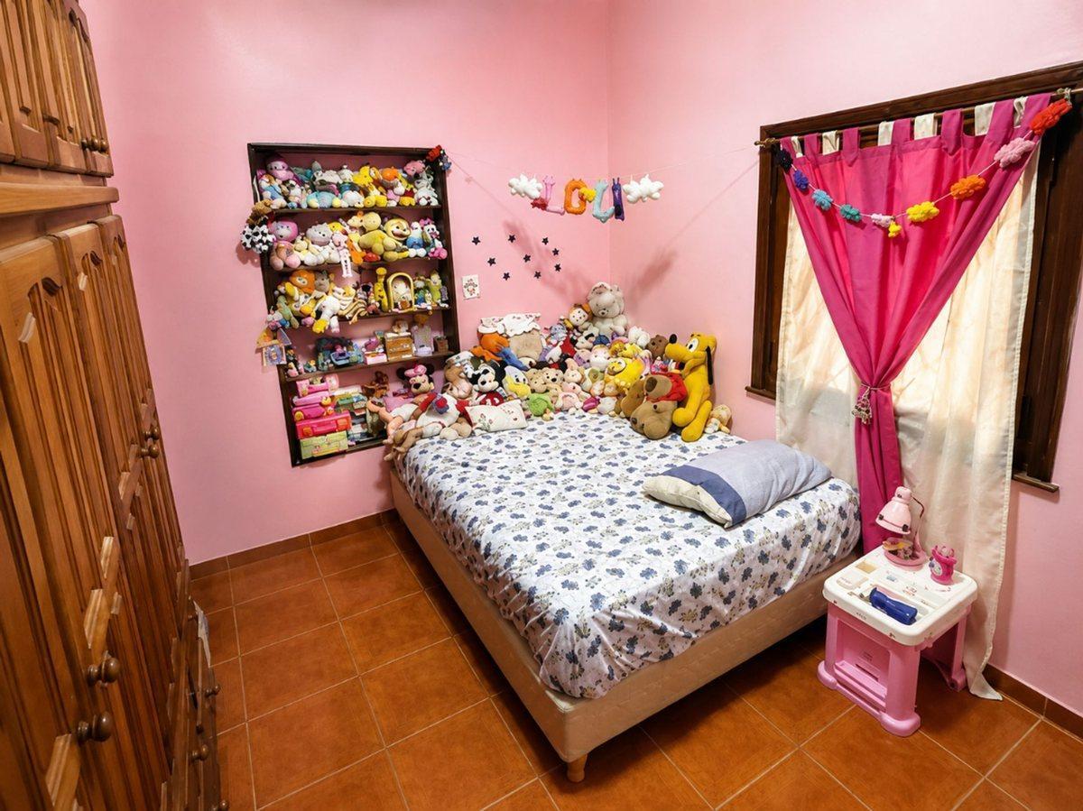 Foto de VENTA CASA 5 AMBIENTES QUILMES OESTE GARAGE Y PARQ, imagen 3