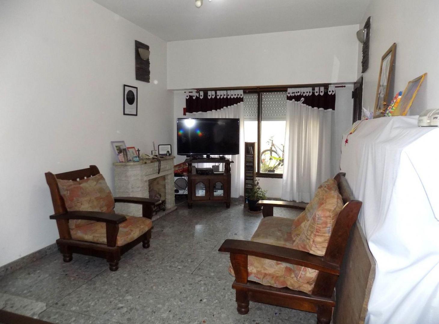 Foto de VENTA PH 3 AMB. S/EXPENSAS TERRAZA, ESPACIOS EXTRA, imagen 1