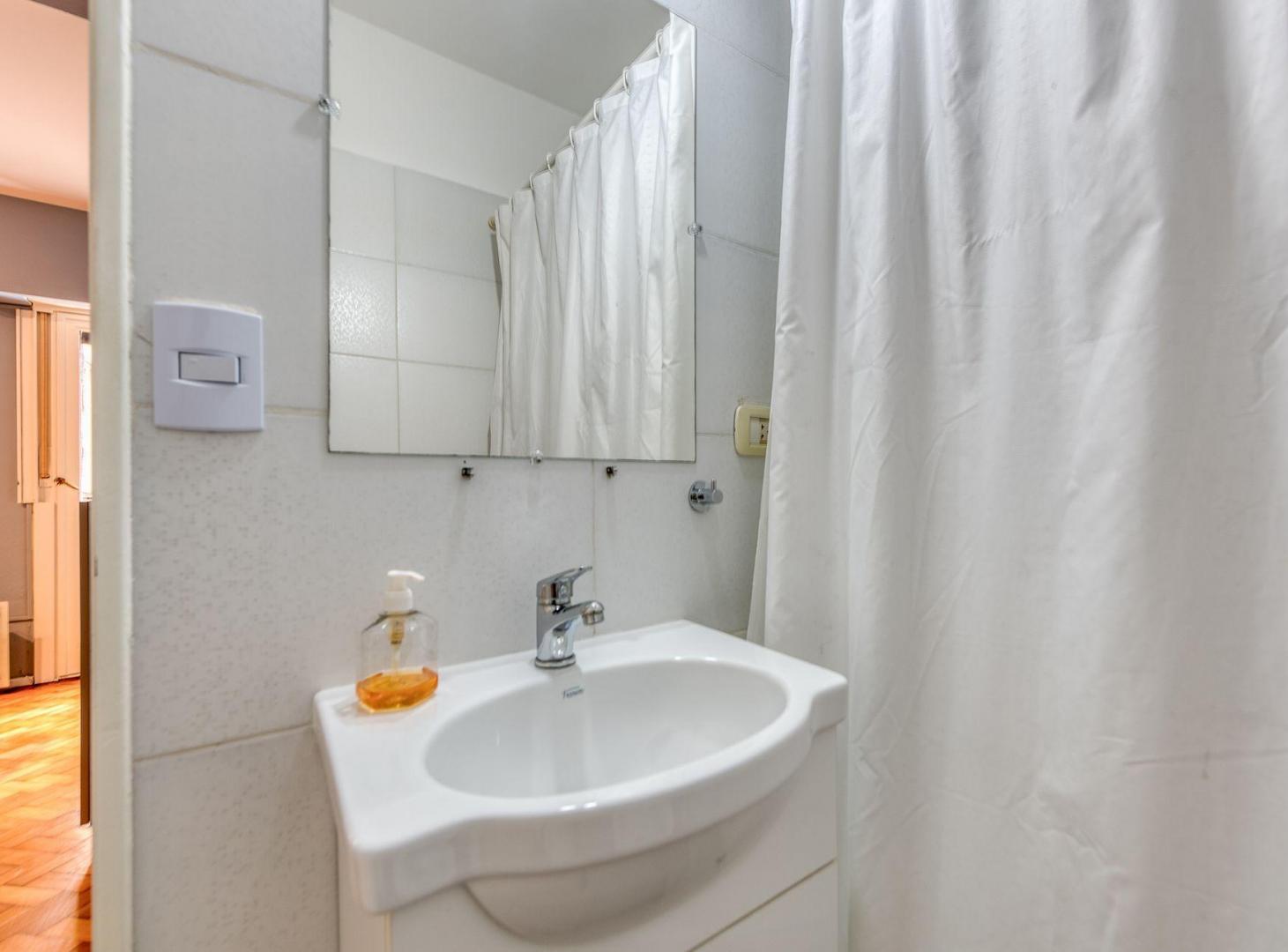 Foto de ALQUILER 2 AMB APTO PROFESIONAL | BAJAS EXPENSAS, imagen 4