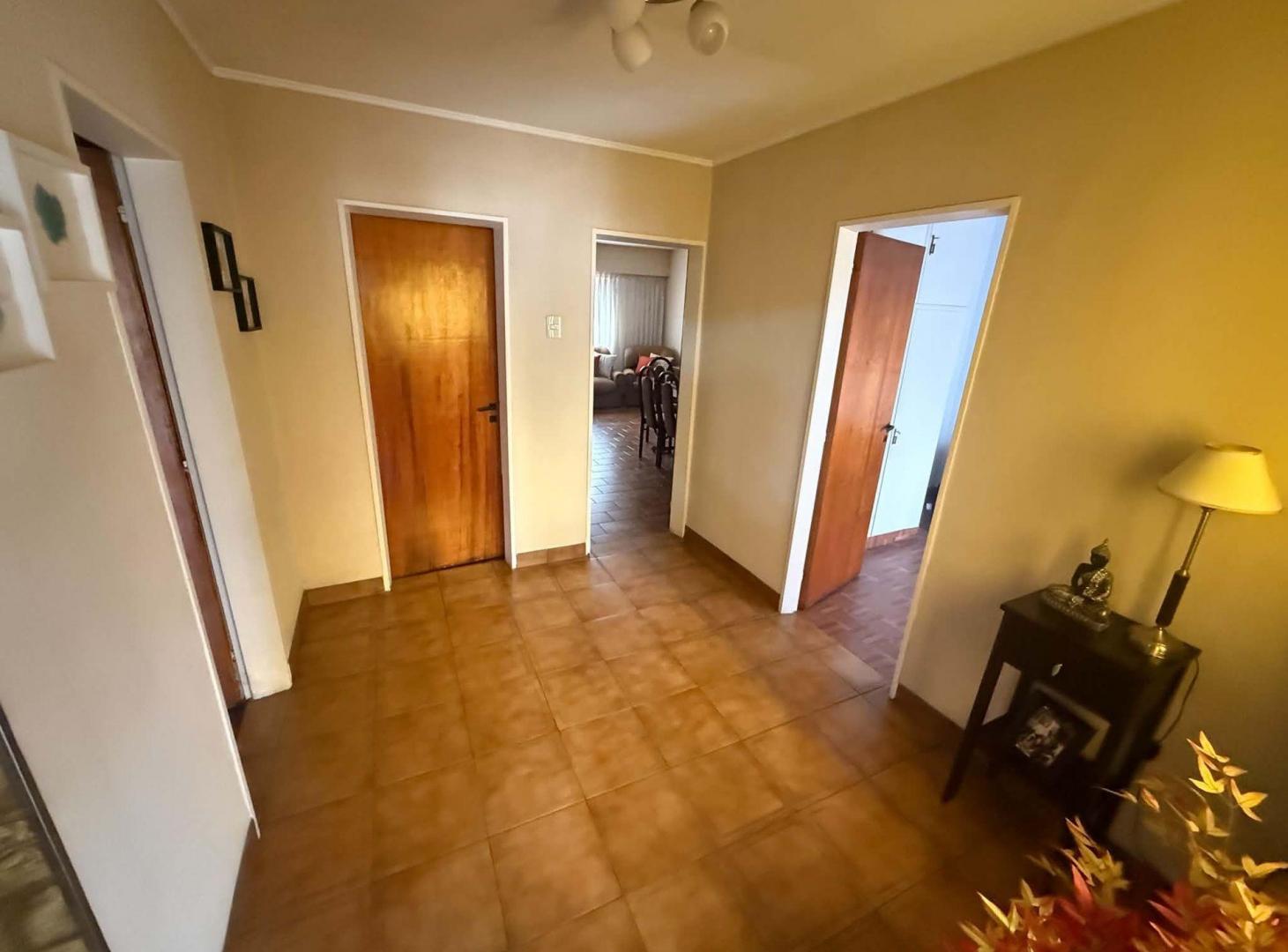 Foto de VENTA CASA 6 AMBIENTES CON COCHERA DOBLE SAN JUSTO, imagen 5