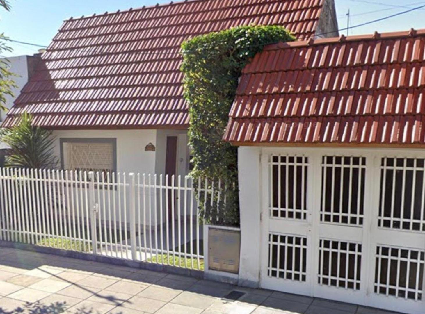 Foto de VENTA CASA 6 AMBIENTES CON COCHERA DOBLE SAN JUSTO, imagen 1