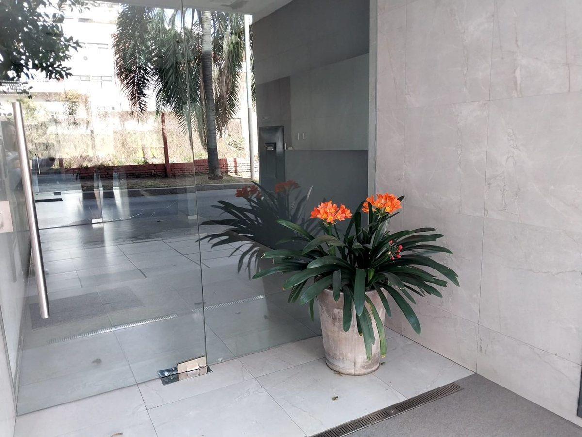 Foto de MONOAMBIENTE AMPLIO AL FRENTE CON BALCON, imagen 1