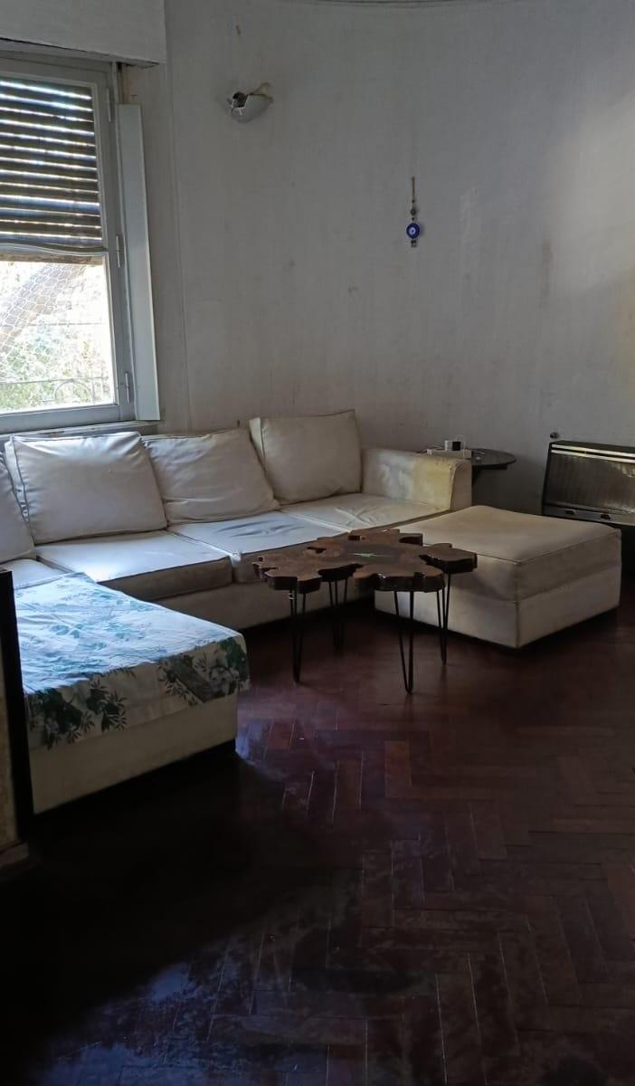 Oportunidad! Casa 5 Ambientes con Garage en Flores Apto Comercial 2