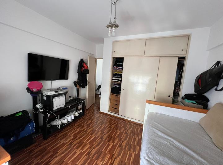 Foto de HERMOSO DEPARTAMENTO DOS AMBIENTES EN FLORES, imagen 4
