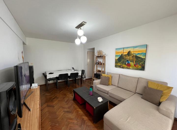 Foto de HERMOSO DEPARTAMENTO DOS AMBIENTES EN FLORES, imagen 3