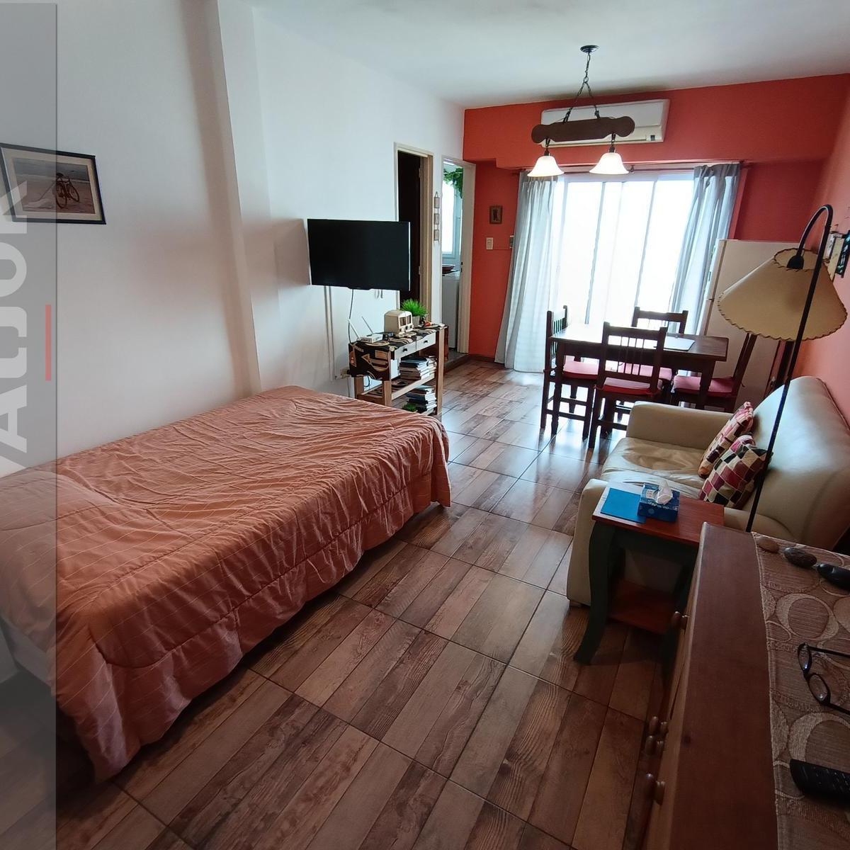 Monoambiente en Venta - Balcon - Apto Profesion 4