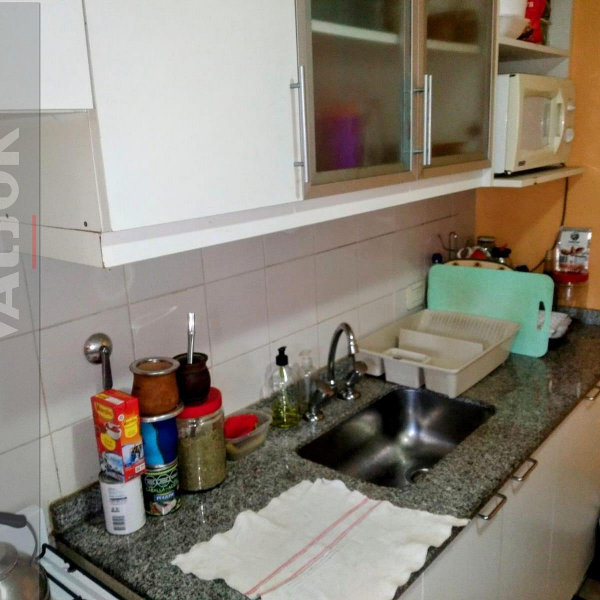 Departamento de 4 Ambientes con Balcón Corrido y Cochera Fija 3